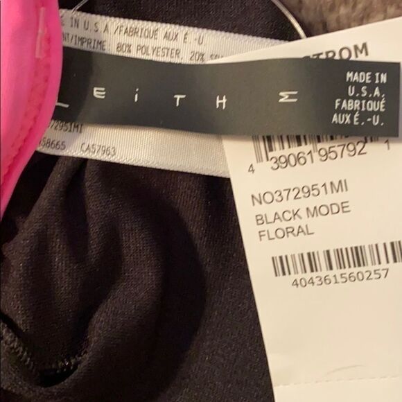 Leith triangle bikini top - Picture 10 of 10